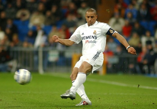 Video: Những siêu phẩm không thể cản phá của Roberto Carlos