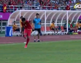 Video: Bay lên sức mạnh Việt Nam - Cáp Anh Tài cổ vũ đoàn TTVN tại ASIAD 17