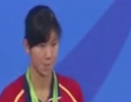 Video: Ánh Viên lập cú đúp huy chương á vận hội