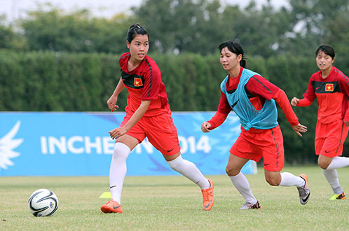 Tuyển nữ Việt Nam - Nhật Bản: thoải mái vào trận