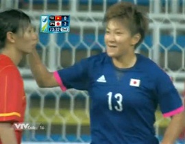 Video: Yuika Sugasawa đánh đầu dũng mãnh trong vòng cấm hạ gục Kiều Trinh