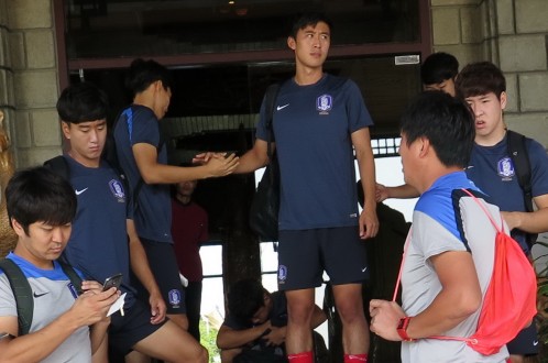 U-19 Hàn Quốc cấm chụp ảnh vì sợ lộ bài!