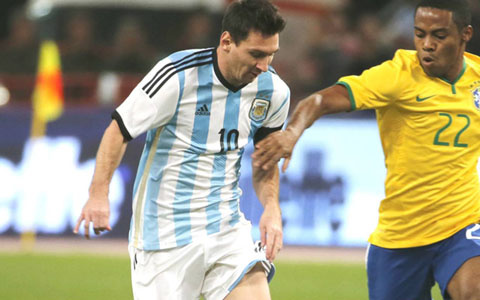 Brazil 2-0 Argentina: Messi đá hỏng 11m, Argentina thua tâm phục khẩu phục