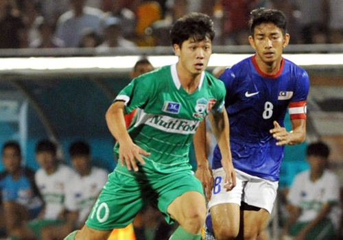 Lùm xùm quanh tuổi thật của Công Phượng: Dừng lại được rồi!