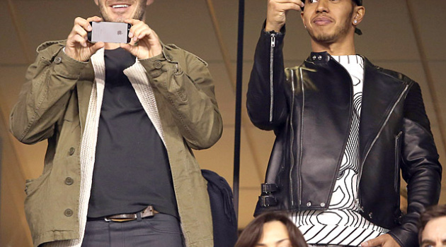 Hamilton sắp vượt mặt David Beckham