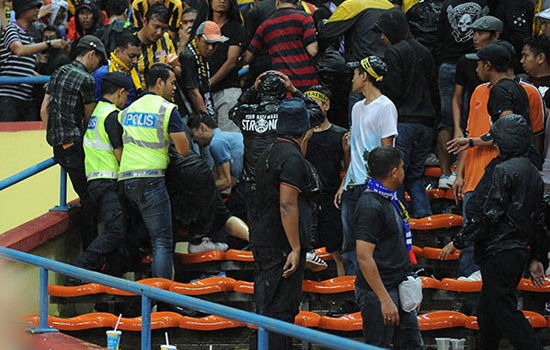 Hooligan và hình ảnh Malaysia xấu xí ở Đông Nam Á