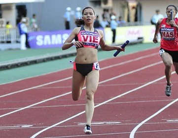 Vũ Thị Hương lập hat-trick vàng tại giải Sinh viên Đông Nam Á