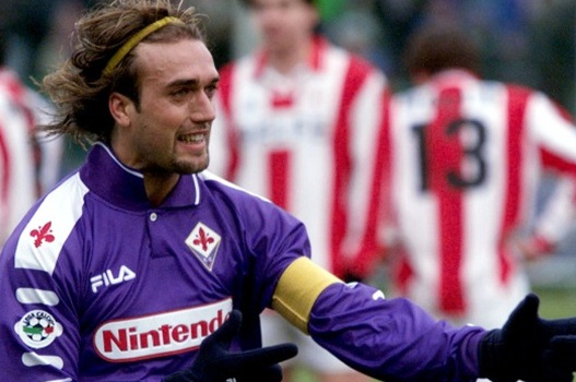 Batistuta: 'Vua sư tử' chỉ yêu màu tím