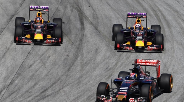 Nhìn từ Malaysian GP: Red Bull và McLaren vùng vẫy