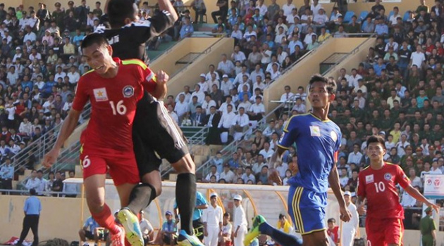 Quân bầu Đức thắng tưng bừng ở giải hạng Nhất