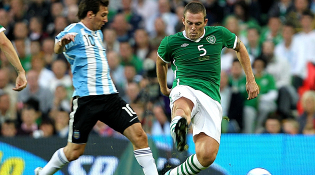 Sự thật vụ Ireland được trả tiền để không phạm lỗi với Messi