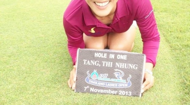 Golf thủ Tăng Thị Nhung ở tuổi 36 vẫn 'vụt' ra HCV quốc gia