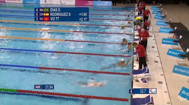 Kình ngư Võ Thanh Tùng giành quyền tham dự Paralympic 2016