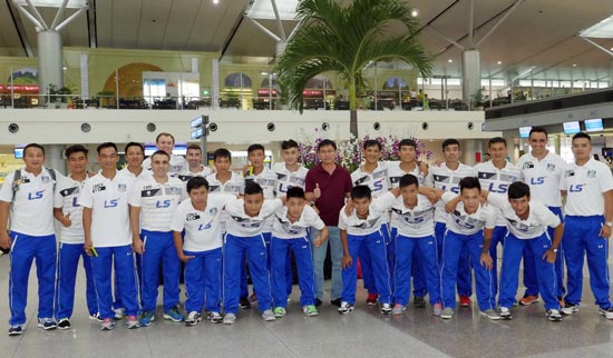 Thái Sơn Nam lên đường tham dự giải châu Á