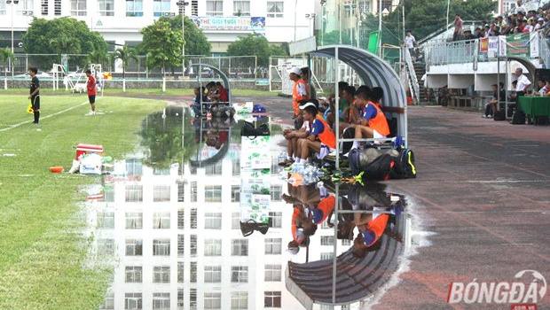 Thủy triều đe dọa lượt trận cuối tại VCK U21 Báo Thanh Niên 2015