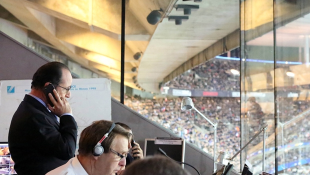 Hai quyết định đúng đắn của Tổng thống Pháp trong vụ khủng bố tại SVĐ