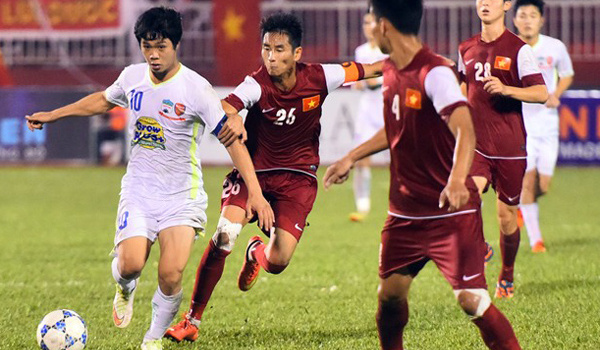 BLV Quang Huy: “Công Phượng xuất sắc nhất, đủ sức đá J-League 2”