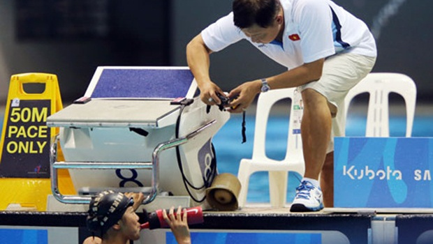 Làm thầy của Ánh Viên đâu có dễ!