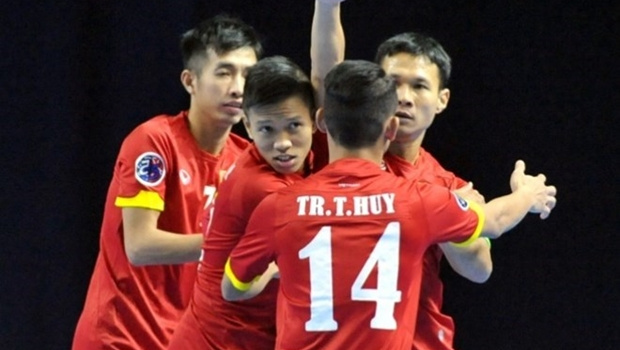 ĐỊA CHẤN: Futsal Việt Nam hạ gục ĐKVĐ Nhật  Bản, đoạt vé dự World Cup