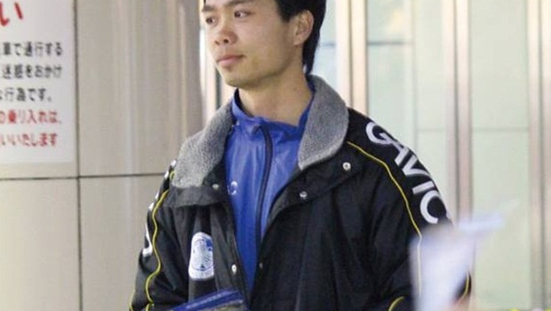 Công Phượng sang Nhật để... phát tờ rơi?