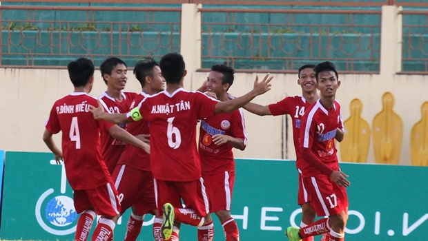 VCK U19 quốc gia 2016: Hà Nội T&T, Sannatech Khánh Hòa dắt tay vào bán kết
