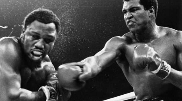 Huyền thoại quyền Anh Muhammad Ali qua đời ở tuổi 74