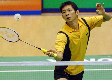 Tiến Minh hạ đẹp tay vợt Nhật Bản ở giải Úc Super Series
