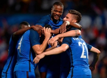 ĐT Pháp – Romania: “Không dễ dàng cho những chú gà trống”