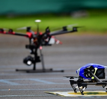 Cảnh sát Pháp tăng cường an ninh cho buổi tập của tuyển Anh bằng Drone