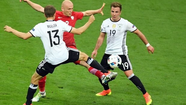 Bình Luận: ĐT Đức - Phiên bản lỗi của số 9 ảo