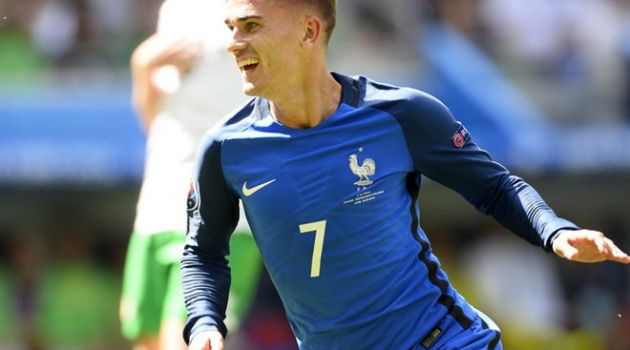 Ngôi sao của đội tuyển Pháp lý giải việc luôn mặc áo dài tay