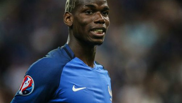 Góc tuyển Pháp: Sau nụ cười là những nỗi lo