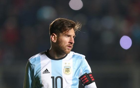Messi rút lại lời nói, sắp tái xuất Argentina?