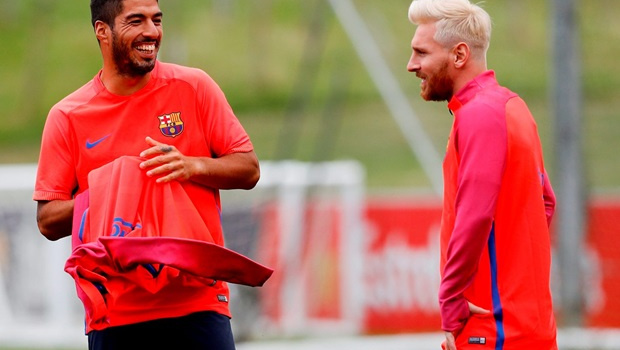 Messi sắp thi đấu ở Anh