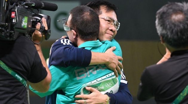 Vì sao Hoàng Xuân Vinh không ăn mừng khi giành HCV Olympic?