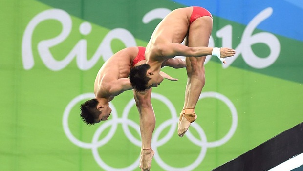 Trung Quốc thống trị nội dung nhảy cầu 10 m đôi nam Olympic