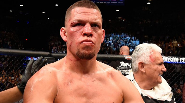 Tức sôi máu vì bị vu khống, Nate Diaz buông lời tục tĩu với bố già UFC