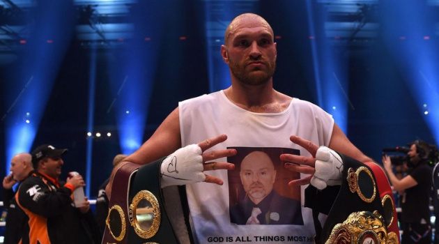 NÓNG: Gã hề thành Manchester hé lộ thời điểm đại chiến Joshua