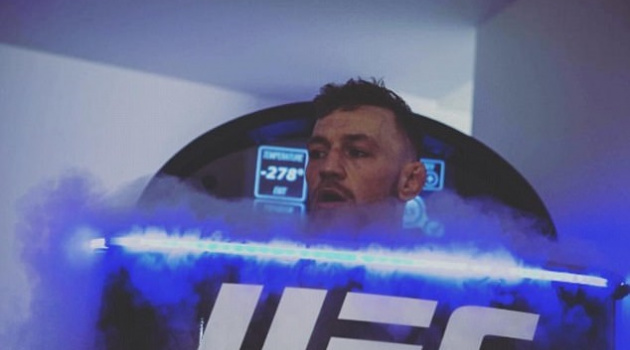 McGregor trở lại luyện công sau tour đấu võ mồm với Mayweather