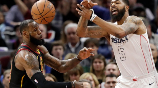 NBA 2017-18, Washington 110-103 Cleveland: Nhà vua té ngửa trên sân nhà