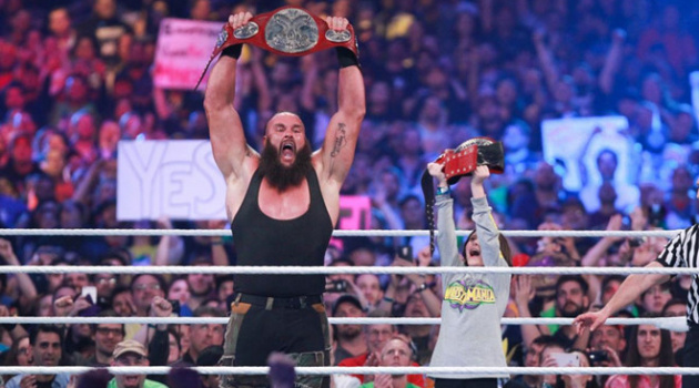 Cậu bé 10 tuổi giành đai vô địch đồng đội WWE