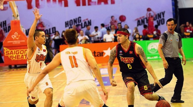 HLV David Singleton bật mí lối chơi của Saigon Heat ở VBA 2018