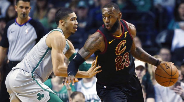 Định mệnh giúp Jayson Tatum gặp lại King James
