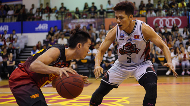 Vật ngã Ông 30, Thang Long Warriors leo lên ngôi nhì bảng