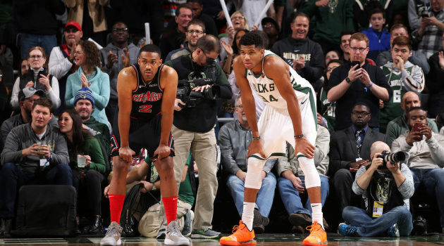 Hươu sừng tấm quật ngã Bò tót, Giannis Antetoukounmpo tiếp tục thể hiện khả năng gánh đội