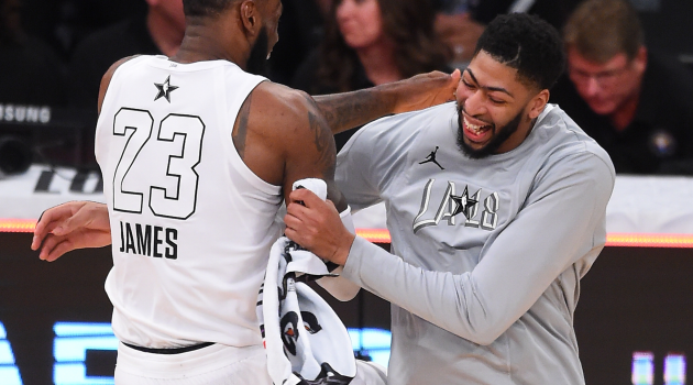 LeBron “thả thính” Davis, ngày cả hai cùng hủy diệt NBA sẽ không còn xa