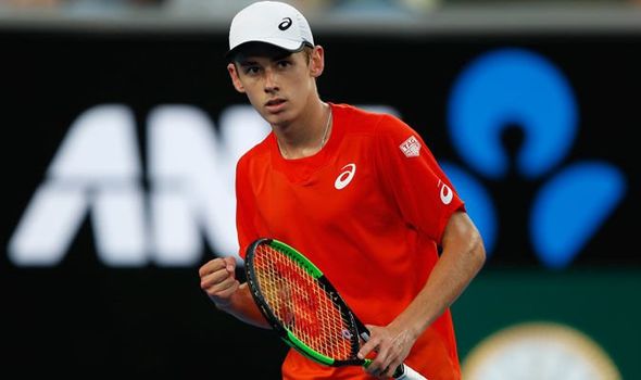 De Minaur hé lộ lý do chọn Australia thay vì Tây Ban Nha