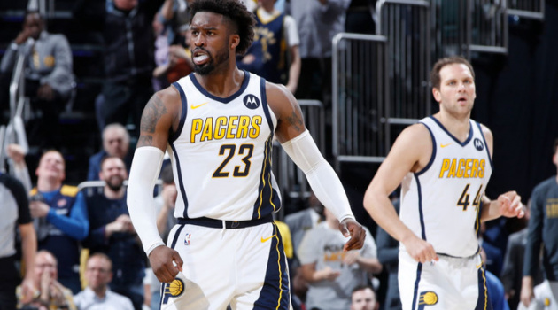 Sa sút trong hai hiệp cuối, Thunder tay trắng rời Bankers Life Fieldhouse