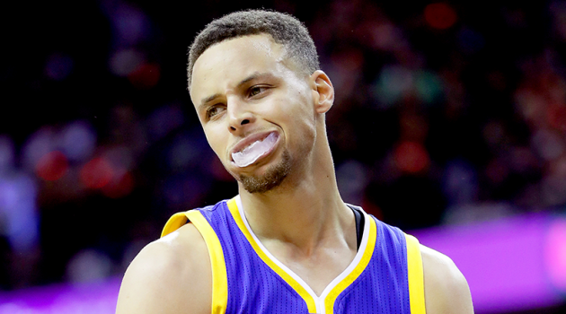 Ma thuật của Stephen Curry không cứu nổi Warriors trước Spurs