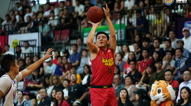 Tài năng trẻ tỏa sáng, Saigon Heat độc bá ngôi đầu